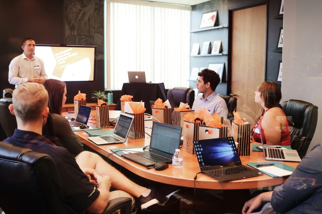 HR in 2025: Returning to the Essentials for Lasting Engagement